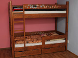 Dvoupatrová postel - dětský pokoj